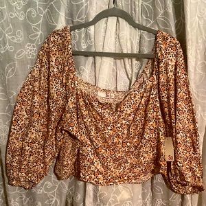 So Floral Ruffled Half-sleeved Blouse